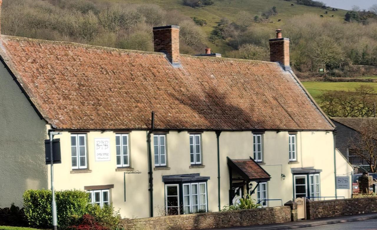 Old Manor House Bed and Breakfast Axbridge Exteriör bild