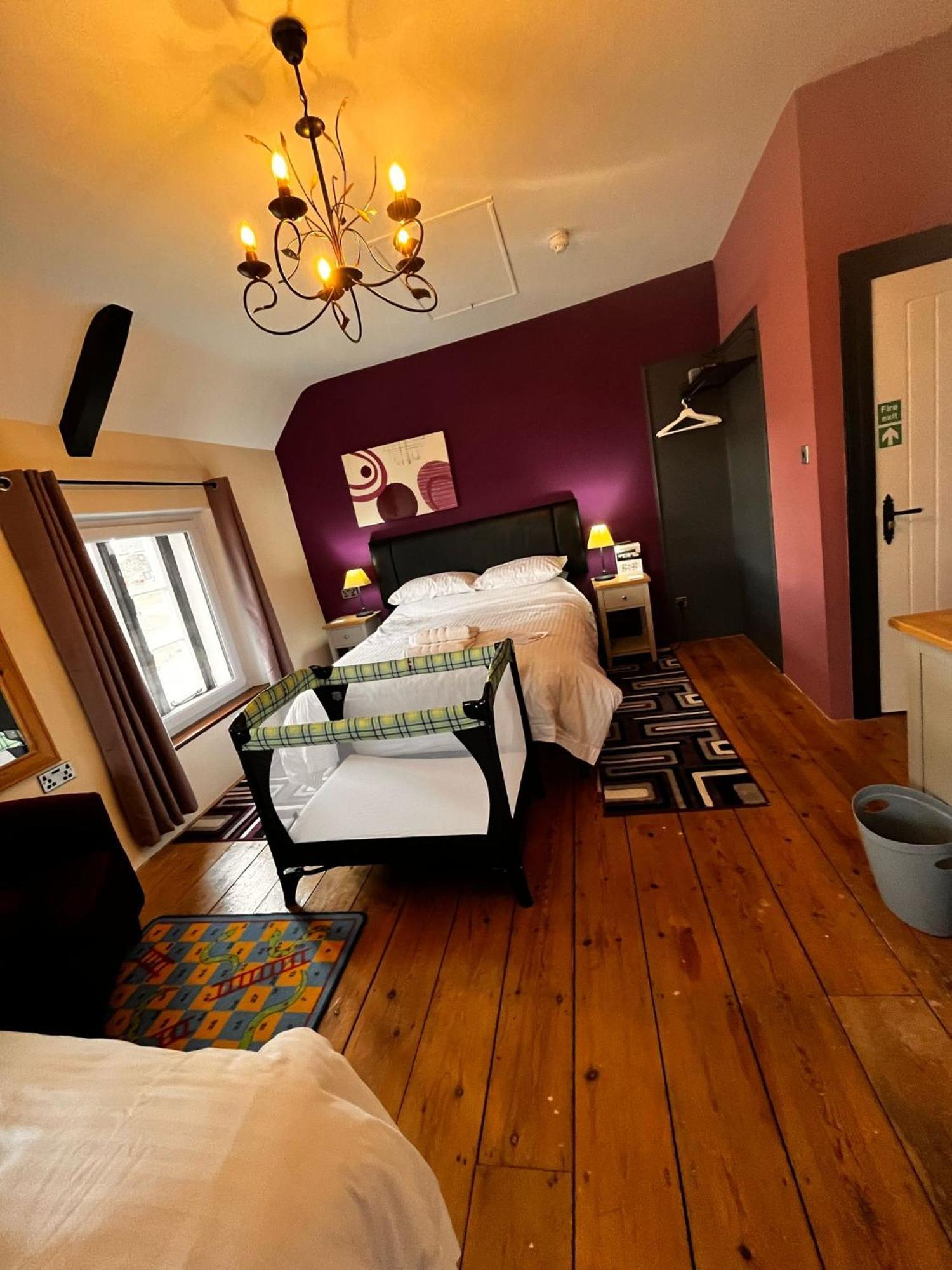 Old Manor House Bed and Breakfast Axbridge Exteriör bild