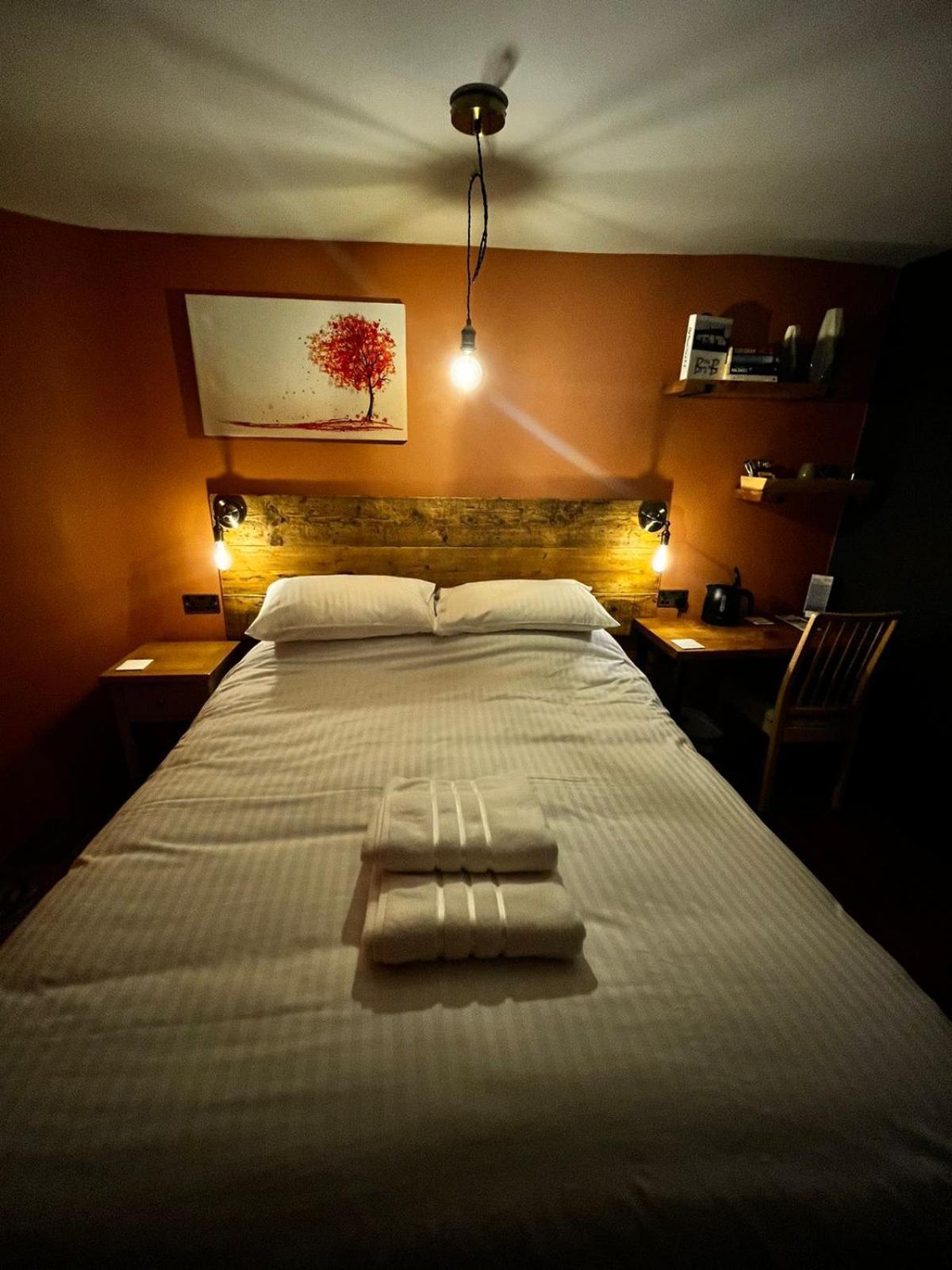 Old Manor House Bed and Breakfast Axbridge Exteriör bild