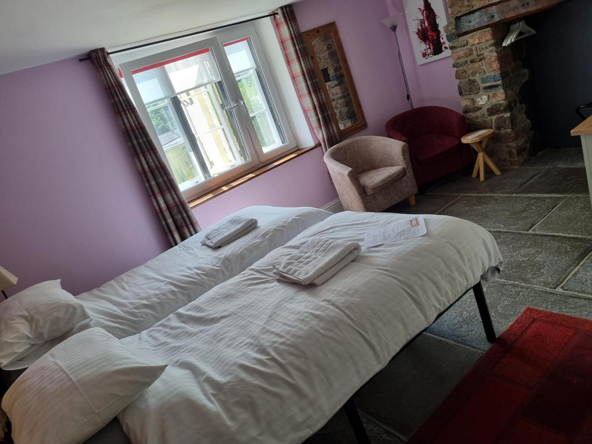 Old Manor House Bed and Breakfast Axbridge Exteriör bild