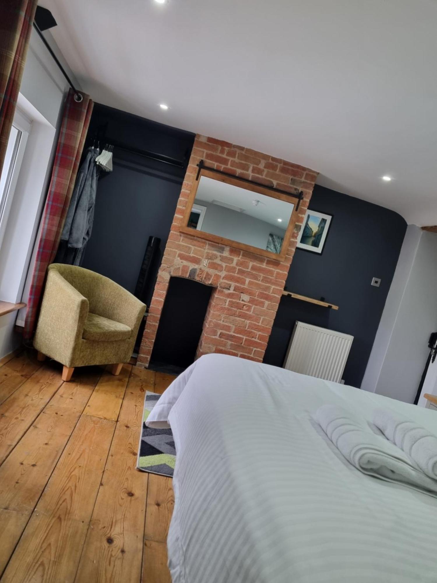 Old Manor House Bed and Breakfast Axbridge Exteriör bild